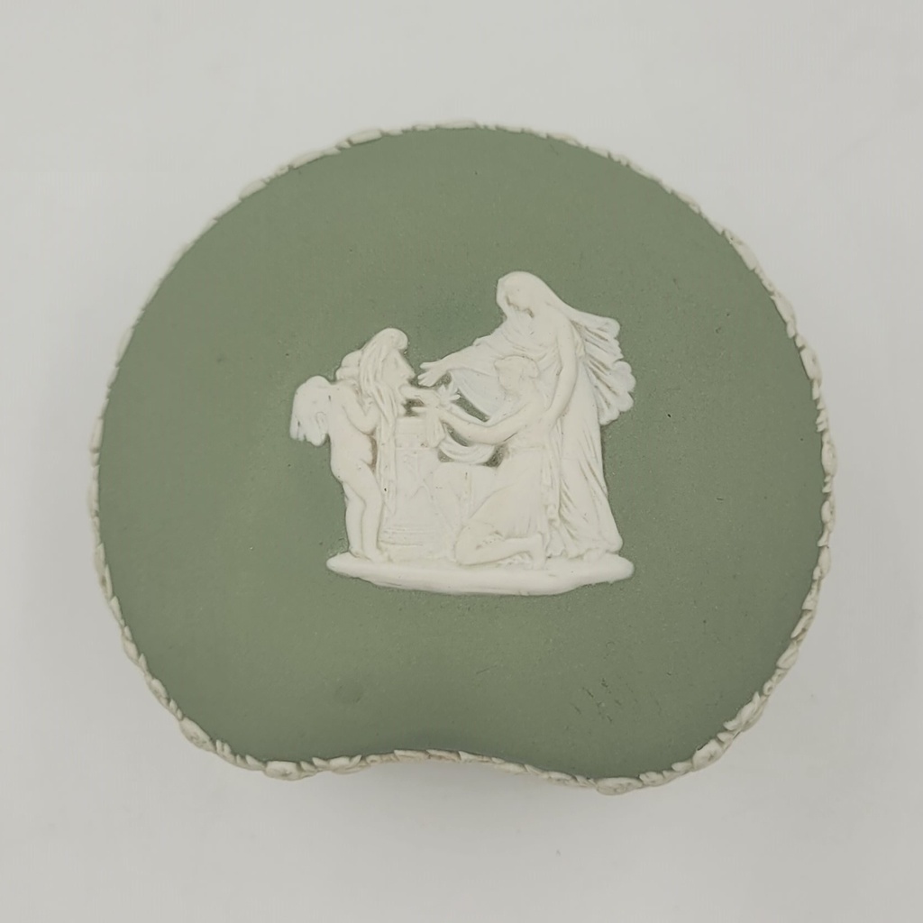 Wedgwood - Green Jasper ware - Trinket Box