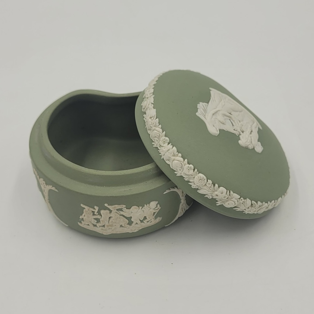 Wedgwood - Green Jasper ware - Trinket Box